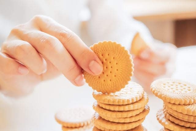 1日2食でダイエット中も間食 仕事中にお菓子を食べたい時の対処法 ボーダーパパの快適おうちライフ